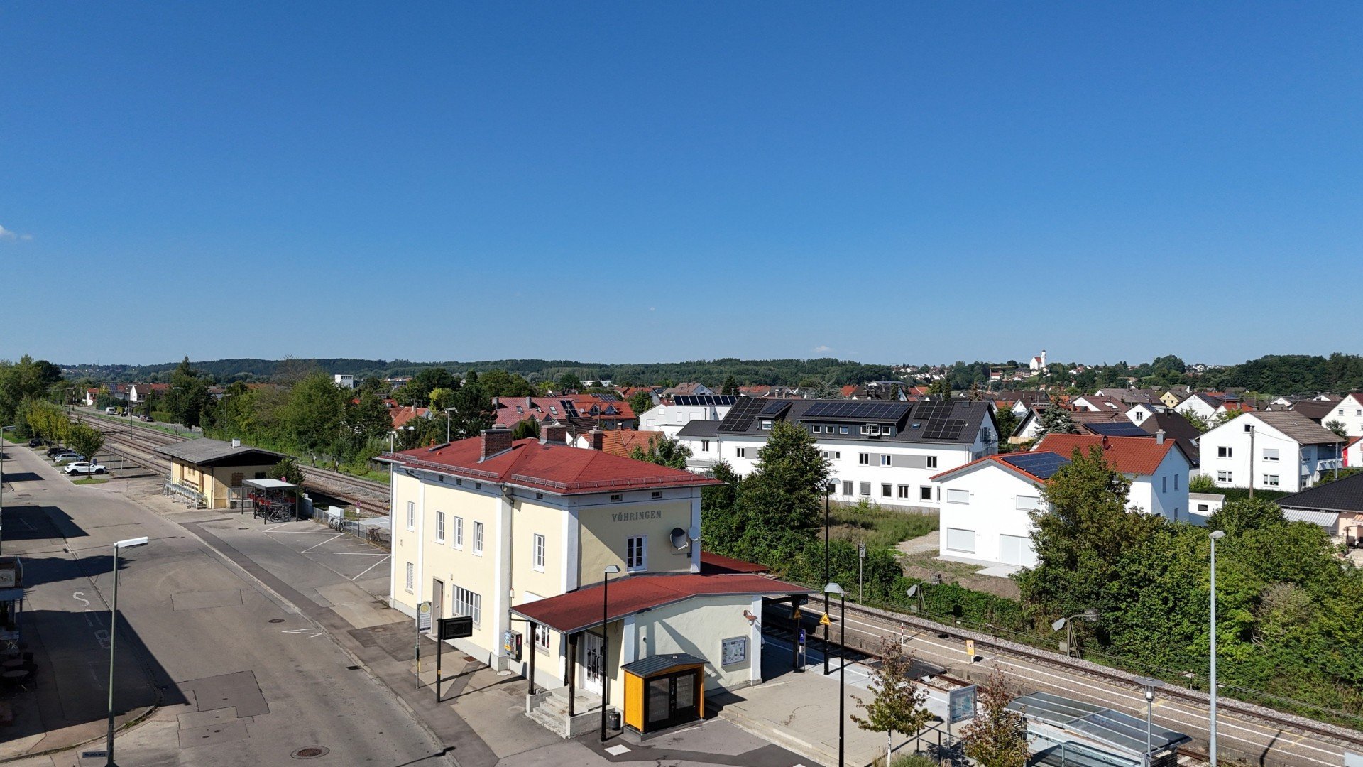 Immobilienmakler V�hringen: Bahnhof an der Illertalbahn von oben