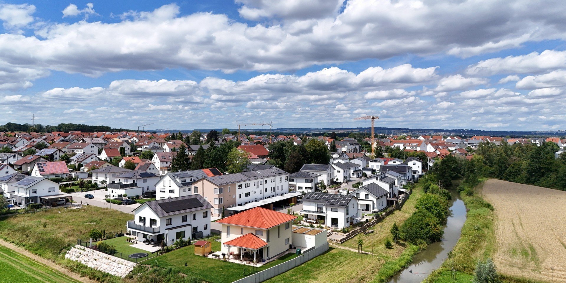 Immobilienmakler Illerkirchberg: Neubaugebiet in Unterkirchberg von oben