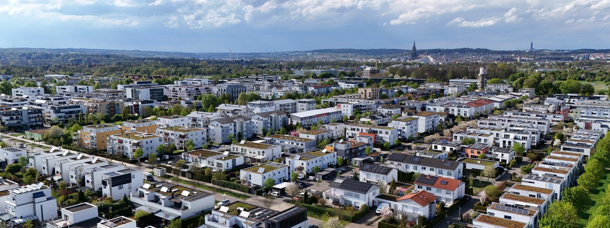 Wohnung verkaufen in Neu-Ulm: Wohnanlagen im Neu-Ulmer Stadtteil Wiley von oben