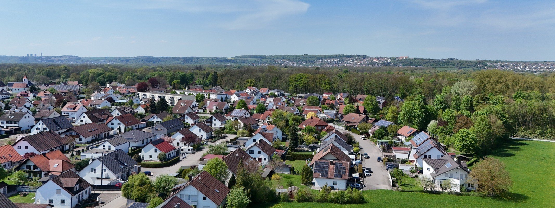 Immobilienbewertung in Nersingen: Wohngebiet in Leibi mit Einfamilienhäusern von oben