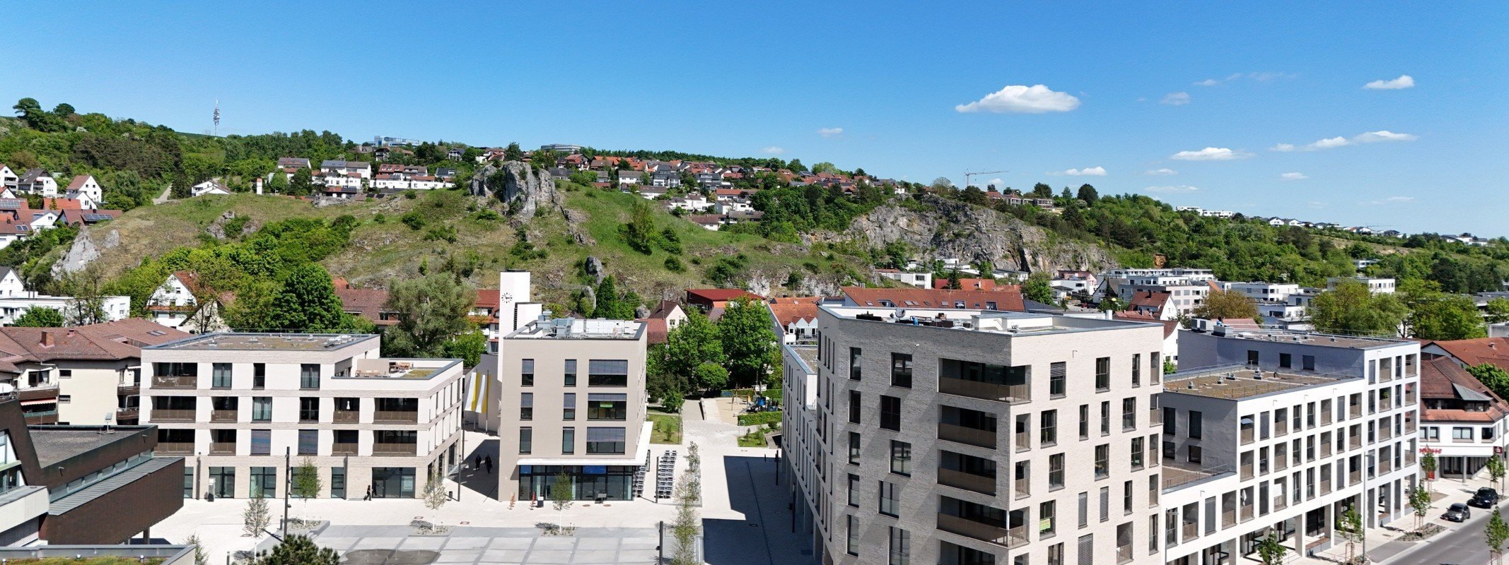 Immobilienmakler Blaustein: neue Ortsmitte mit Wohn- und Gesch�ftsh�usern