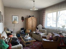 Gro�es Wartezimmer - B�ro EG 2-Familienhaus mit BAUPLATZ und Erweiterungsm�glichkeit im Herzen von Pfuhl
