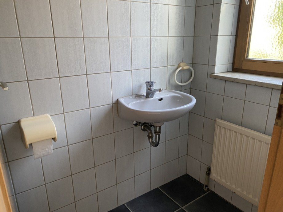 G�ste-WC im EG Reihenmittelhaus Wei�enhorn