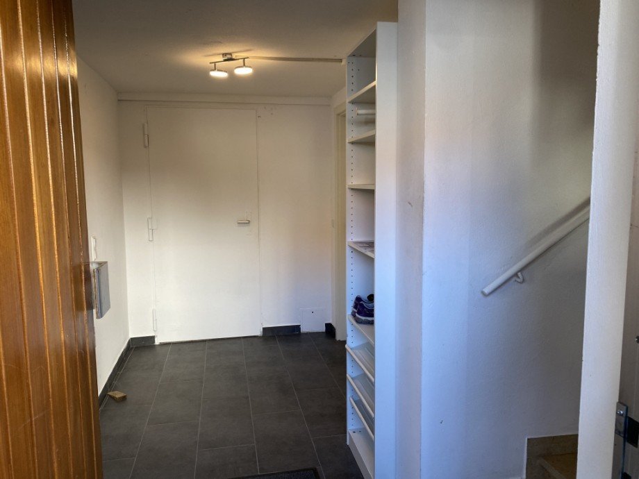 Vorraum im UG Zweifamilienhaus Neu-Ulm