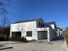 Geb�udeansicht - Zufahrt BIETERVERFAHREN - Neubau Doppelhaush�lfte im Einfamilienhauscharakter in top Lage von Pfuhl