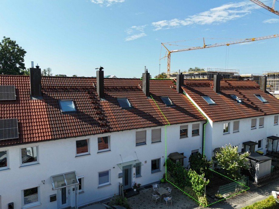Ludtbild Geb�udeansicht Norden Reihenmittelhaus Wei�enhorn