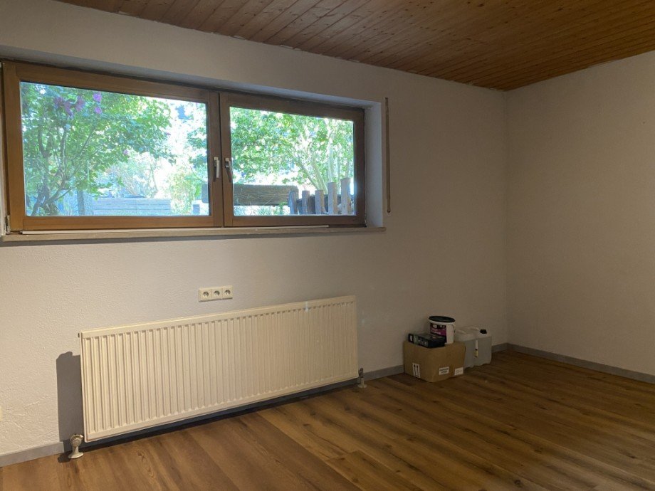 Kinderzimmer im UG (Bild 1) Reihenmittelhaus Wei�enhorn