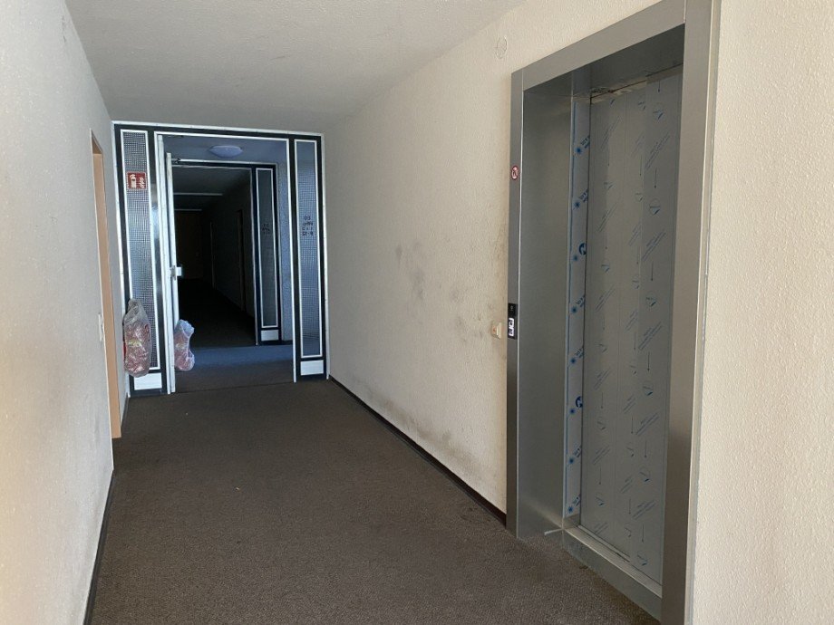 Treppenhaus Erdgeschosswohnung Neu-Ulm