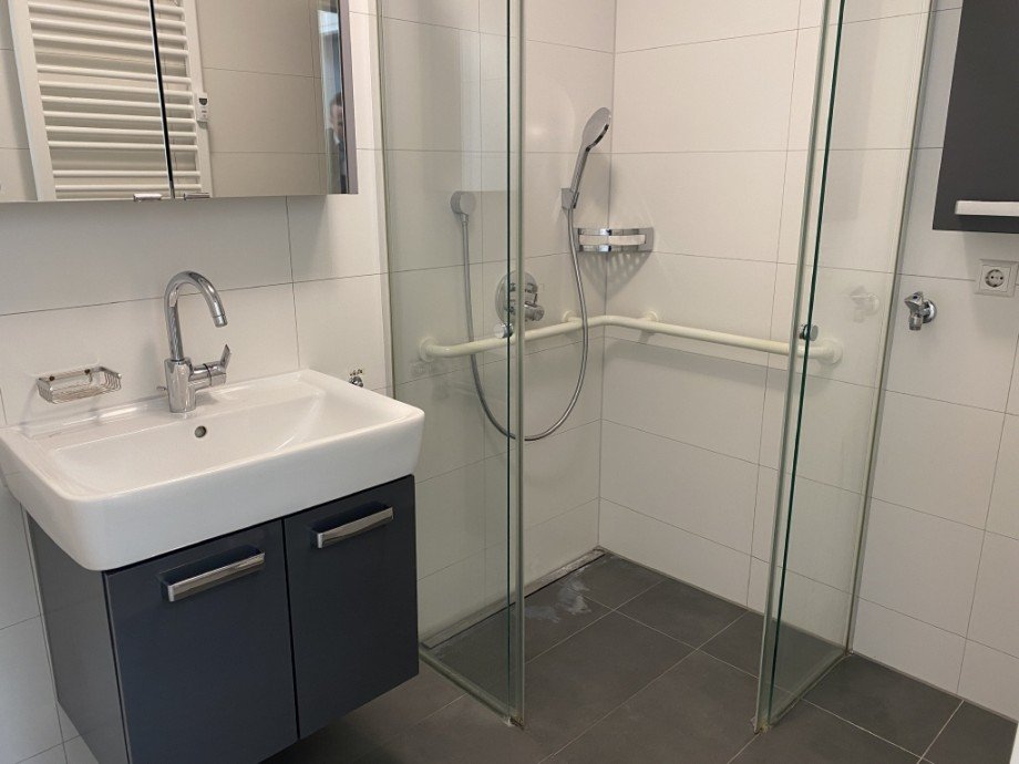 Badezimmer (Bild 2) Erdgeschosswohnung Neu-Ulm