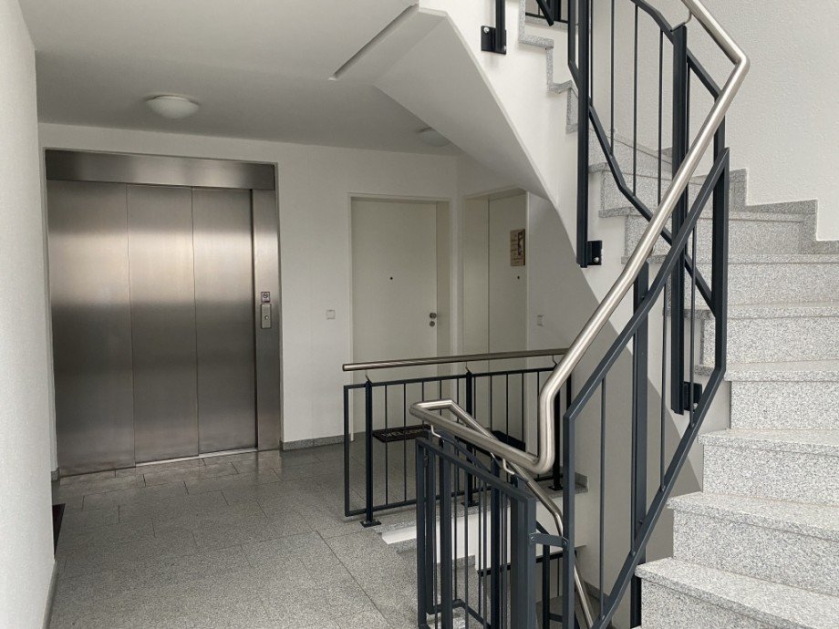 Treppenhaus und Aufzug Wohnung Senden