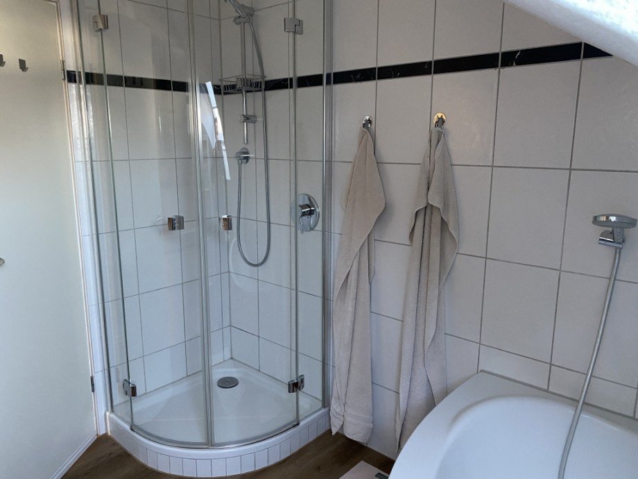 Tageslichtbadezimmer (Bild 3) Dachgeschosswohnung Senden