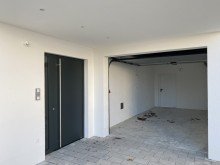 �berdachter Hauseingang ung Garage BIETERVERFAHREN - Neubau Doppelhaush�lfte im Einfamilienhauscharakter in top Lage von Pfuhl