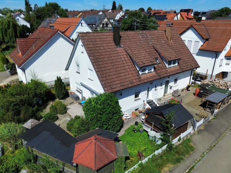 Luftbild Illerkirchberg - Oberkirchberg Doppelhaush�lfte Gem�tlich Doppelhaush�lfte mit Entwicklungspotenzial