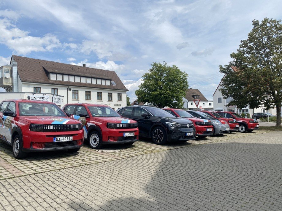 8 PKW-Stellpl�tze mit 11 kW Wallboxen B�rofl�che Illerkirchberg