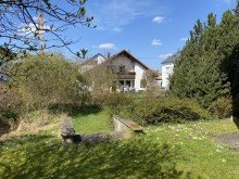 Garten 2-Familienhaus mit BAUPLATZ und Erweiterungsm�glichkeit im Herzen von Pfuhl