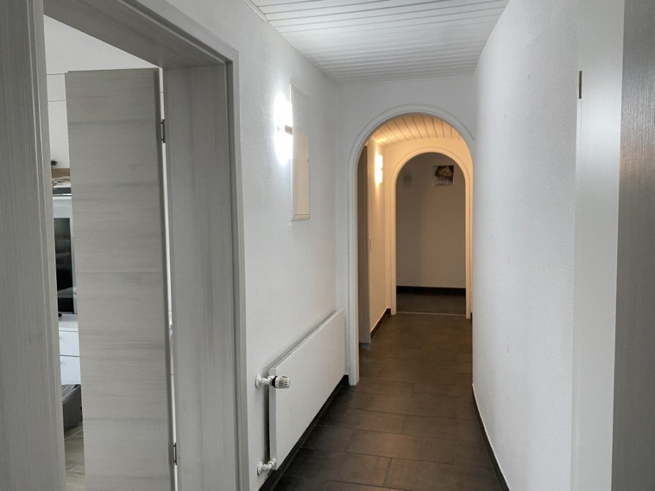 Diele - Flur im EG (Bild 1) Zweifamilienhaus Neu-Ulm