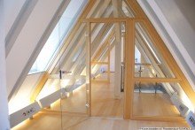 Galerie und Arbeitszimmer im Dachspitz Besondere Wohnung in besonderer Lage - Ulmer Fischerviertel