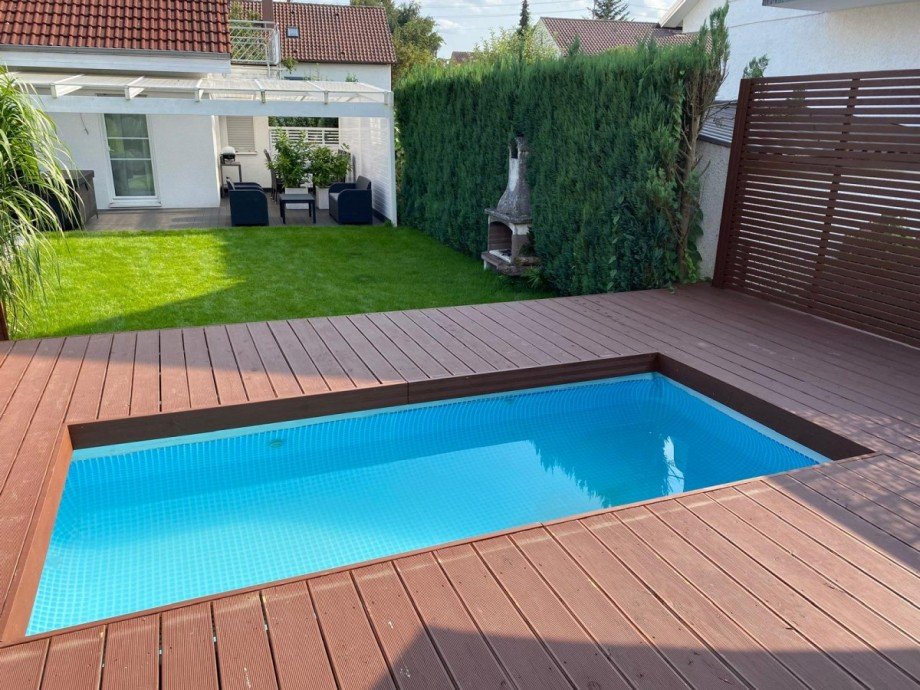 Pool und Garten Einfamilienhaus Illerkirchberg