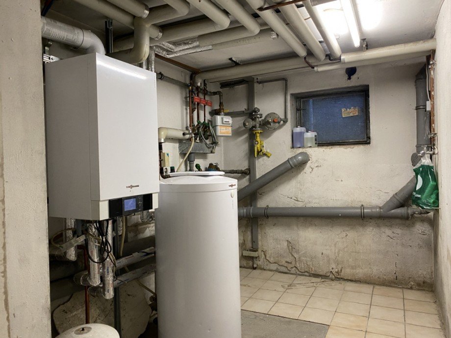 Heizungs- und Technikraum im UG Reihenmittelhaus Wei�enhorn