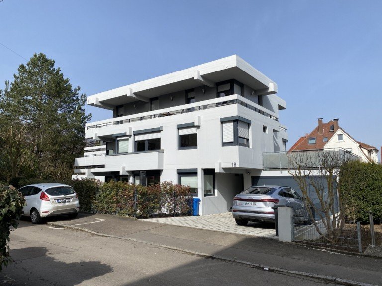 Geb�udeansicht S�dseite (Bild 1) Ulm - S�flingen Mehrfamilienhaus Kernsaniertes Liebhaberst�ck in S�flingen - Eine Besonderheit am Ulmer Immobilienmarkt