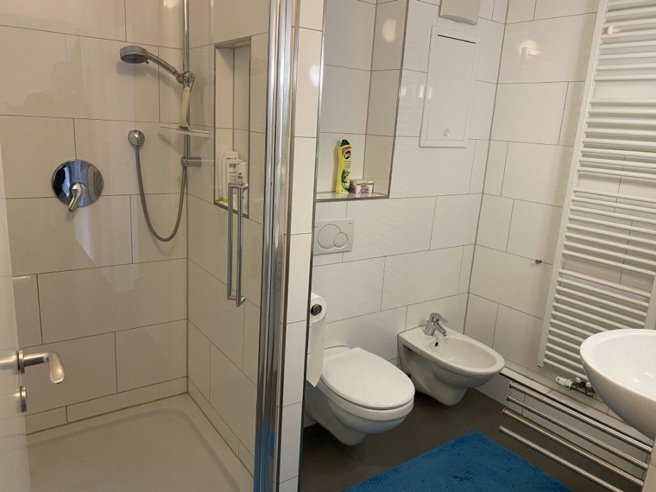 Wohnung 1 OG - Badezimmer Mehrfamilienhaus Ulm